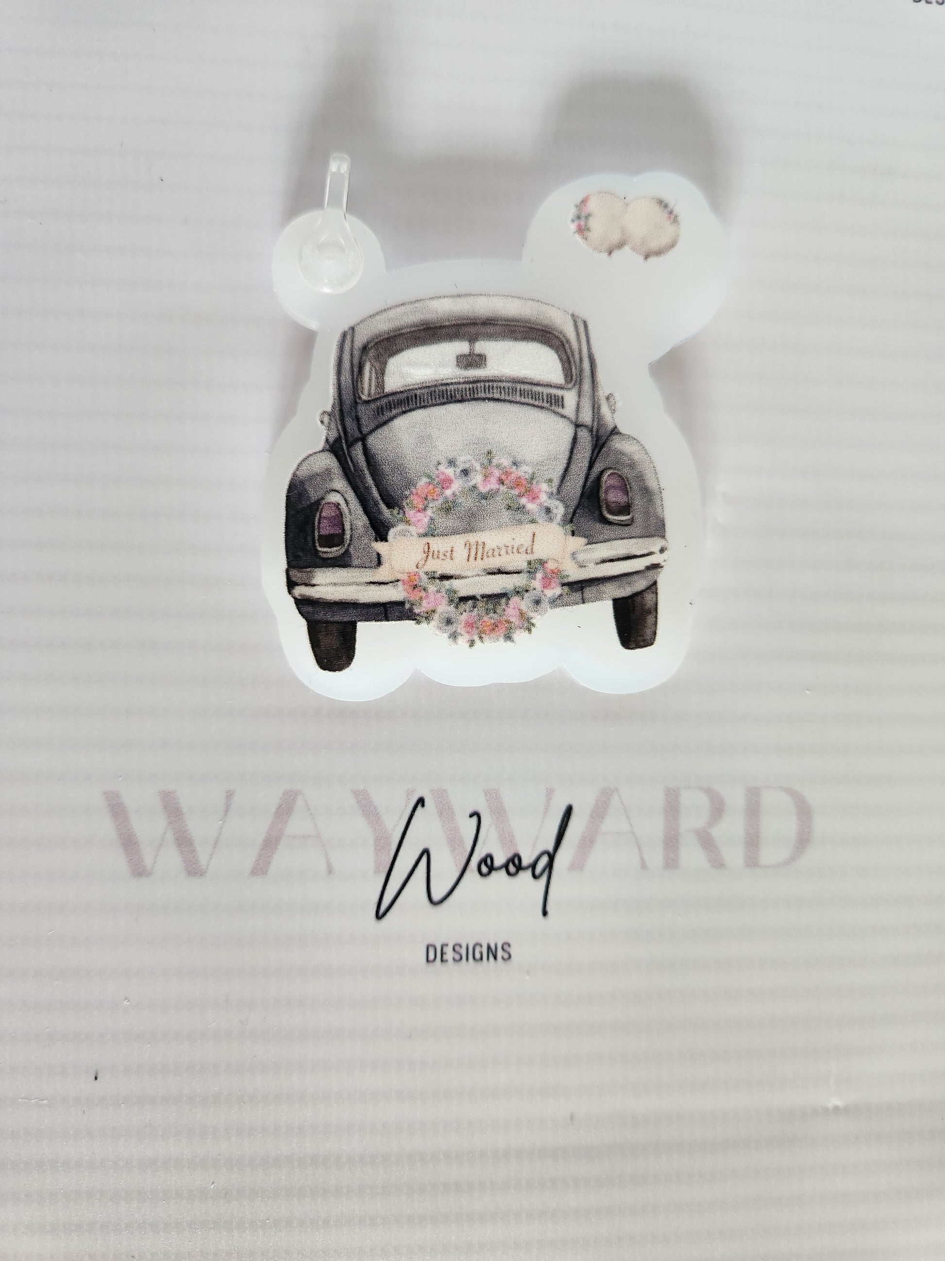 Just Married Vintage Car Keyring image 0